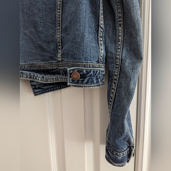 American Eagle Outfitters Denim Jacket Size M - Picture 6 of 9